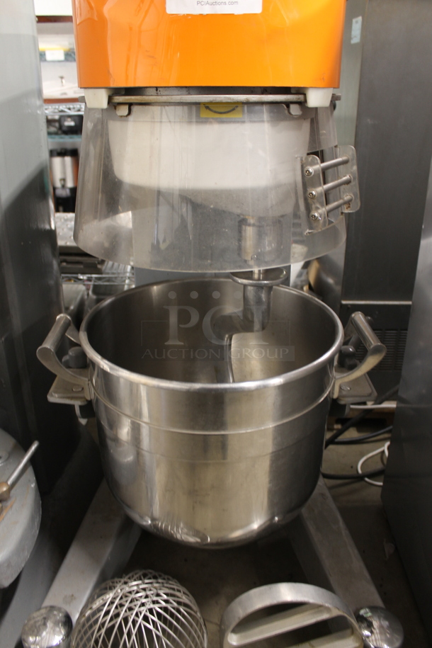 BRAND NEW! 2016 Sabitech MIPL40STR Metal Commercial Floor Style 40 Quart Planetary Dough Mixer w/ Stainless Steel Mixing Bowl, Bowl Guard, Dough Hook, Paddle and Whisk Attachments. 220 Volts, 3 Phase. - Image 4 of 9