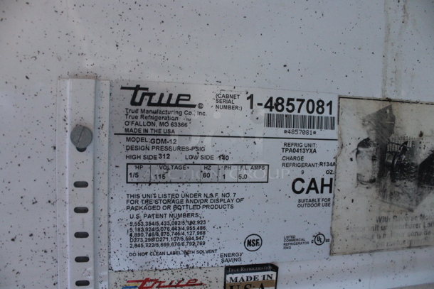 True GDM-12 Metal Commercial Single Door Reach In Cooler Merchandiser w/ Poly Coated Racks. 115 Volts, 1 Phase. Tested and Working! - Image 3 of 4