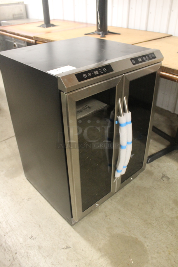 BRAND NEW SCRATCH AND DENT! Avanti WBC19DZ 19 Bottle / 66 Can Stainless Steel Side By Side Dual Zone Wine Chiller/Beverage Cooler. 115V. Tested And Working!  - Image 2 of 6