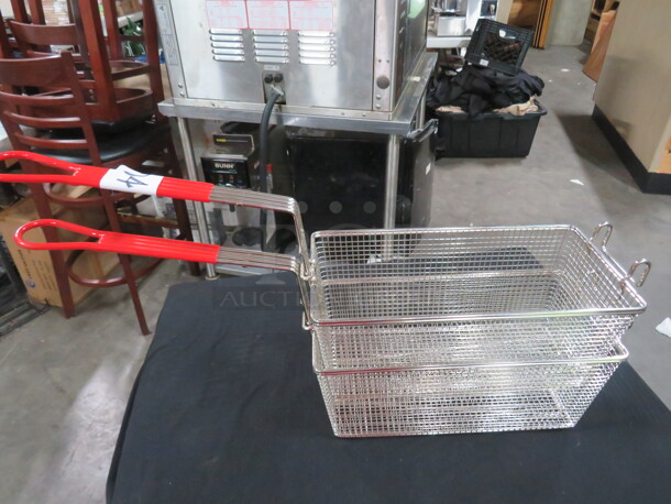 NEW Fryer Basket. 2XBID