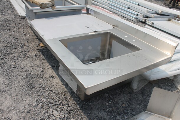 BRAND NEW SCRATCH AND DENT! Regency 600ST3048R Commercial Stainless Steel Work Table With Sink. - Image 3 of 4