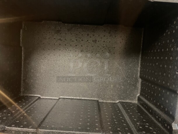Clean! Cambro Cam GoBox® Black Top Loading EPP Insulated Food Pan Carrier - 8inch Deep Full-Size Pan Max Capacity  NSF - Image 6 of 7