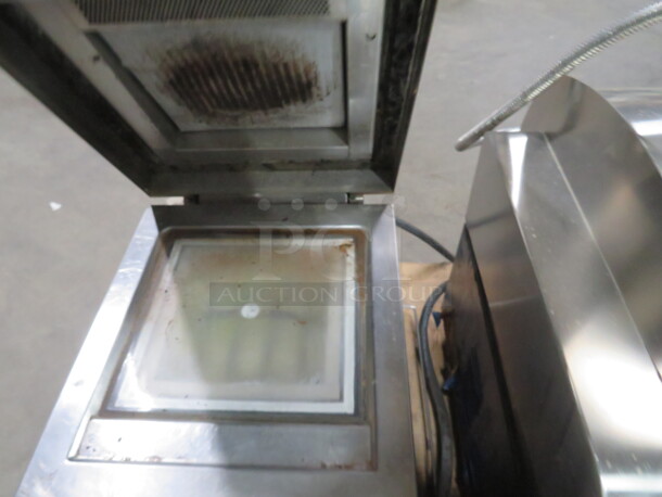 One Electrolux Panini Press. Model# HSPPAN. 208 Volt.  - Image 3 of 3