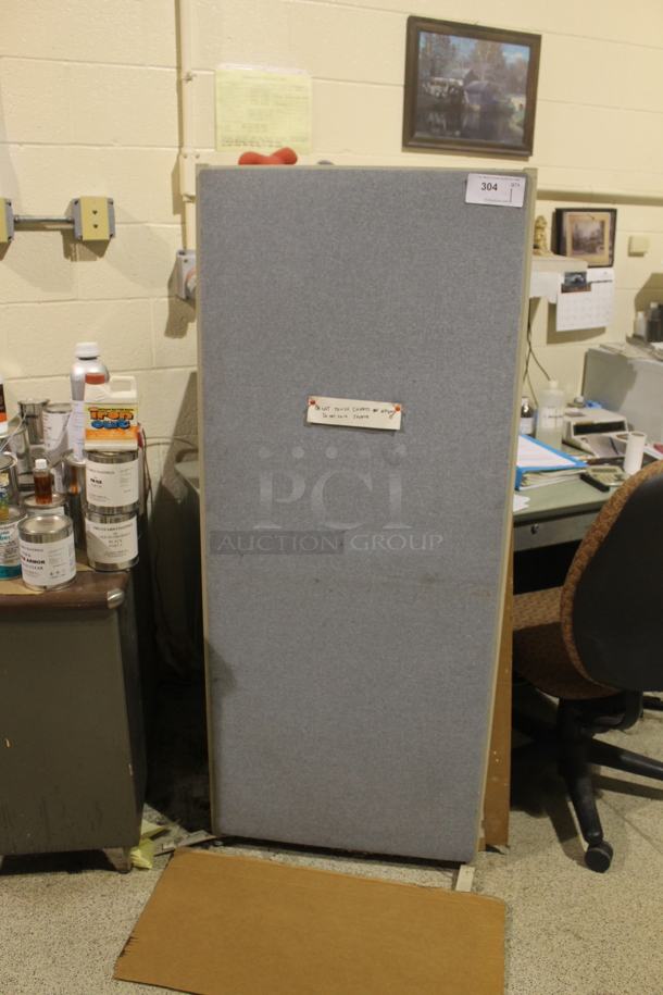 Gray Dividing Wall. - Image 1 of 3