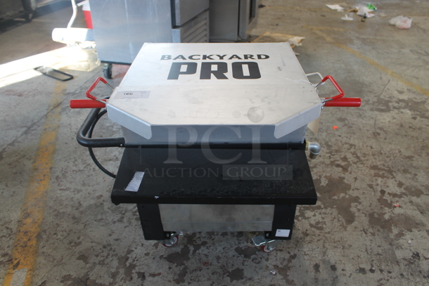 BRAND NEW SCRATCH AND DENT! 2022 Backyard Pro 554BPCF90QT Metal Commercial Propane Gas Powered 90 Quart Cajun Seafood Boiler on Commercial Casters. 135,000 BTU. Tested and Working!