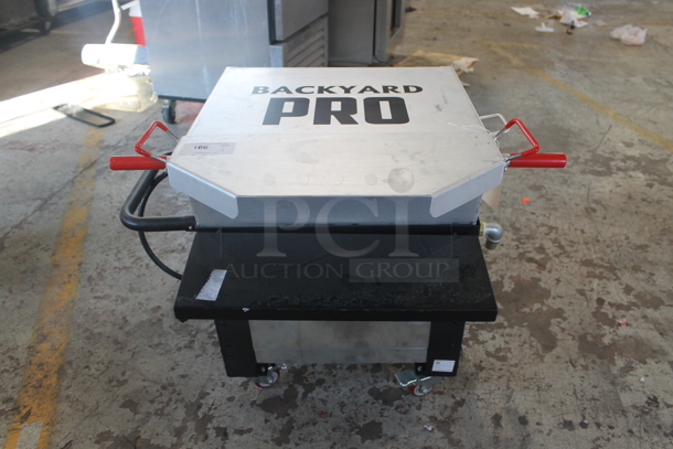 BRAND NEW SCRATCH AND DENT! 2022 Backyard Pro 554BPCF90QT Metal Commercial Propane Gas Powered 90 Quart Cajun Seafood Boiler on Commercial Casters. 135,000 BTU. Tested and Working! - Image 1 of 10