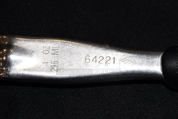 Vollrath 64221 Stainless Steel Heavy-Duty One-Piece 1 Oz. Perforated Oval Spoodle with Black Handle
Length: 12-1/2" x Diameter: 2-5/16"
3x Your Bid - Image 3 of 3