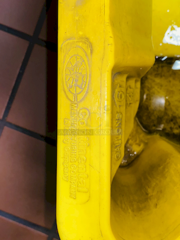 Rubber Maid 6 Gallon Mop Bucket on Commercial Casters.  - Image 7 of 7