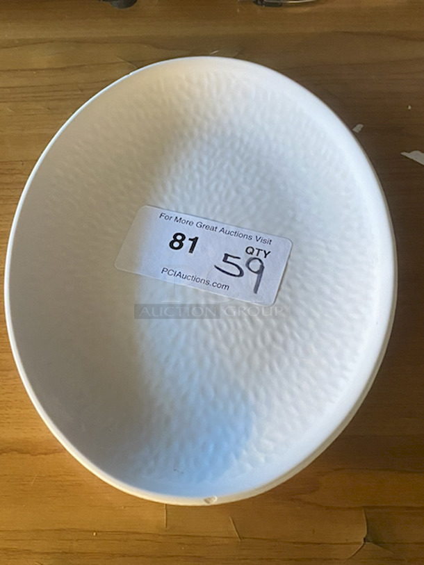 NICE! World Bell White Melamine Textured 12" Oval Plates. 59x Your Bid - Image 4 of 6