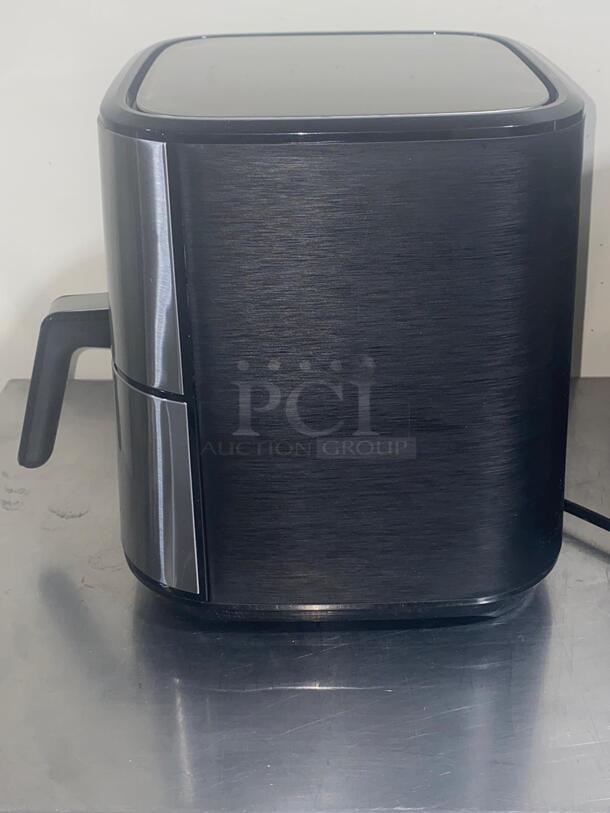 Insignia 5qt Air Fryer - Image 3 of 6