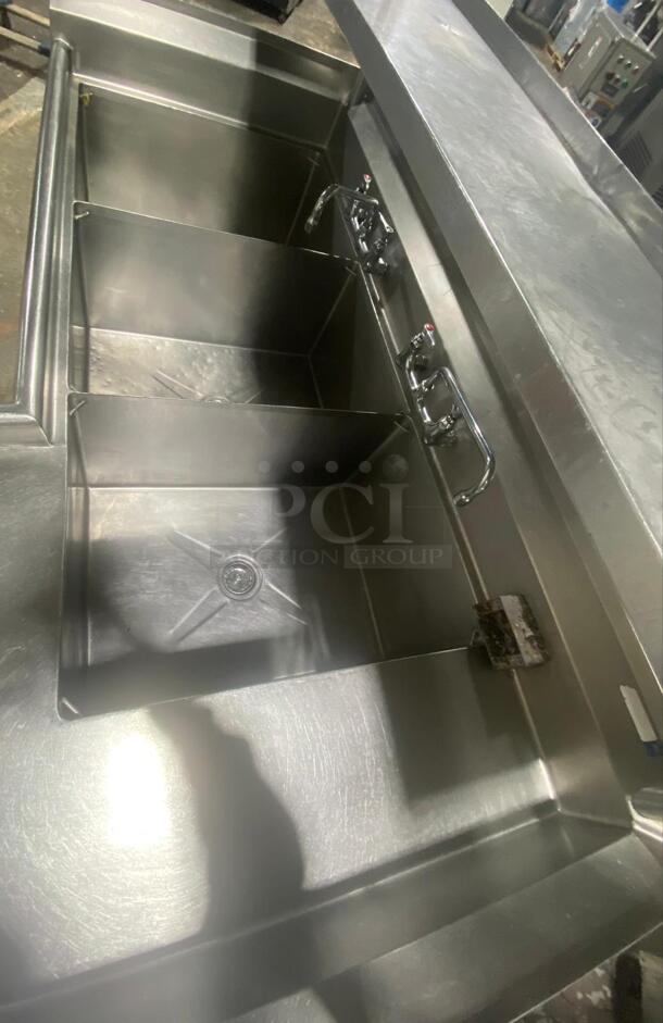 Stainless steel 3 compartment L shape sink complete with faucets  - Image 4 of 5