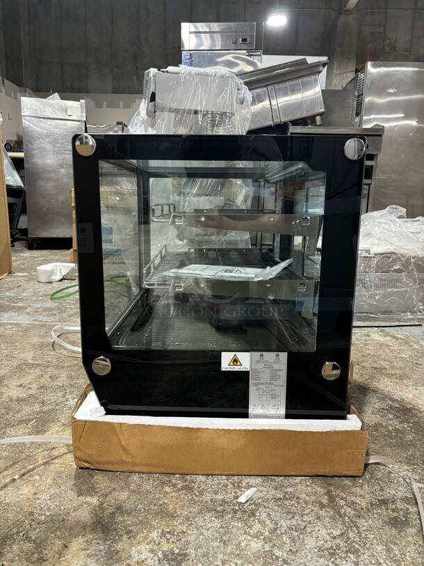 Marchia MDC121 28" Countertop Refrigerated Curved Glass Bakery Display Case with LED Lighting
 - Image 3 of 4