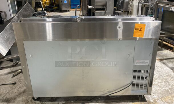 Everest Refrigeration EPPSR2 59 1/8" Pizza Prep Table w/ Refrigerated Base, 115v
 - Image 4 of 7