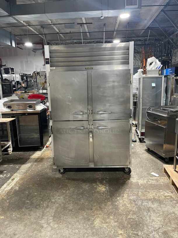 Traulsen G20000 52 1/10" Two Section Reach In Refrigerator, (4) Left/Right Hinge Solid Doors, 115v
 - Image 4 of 5