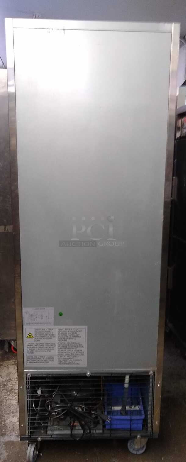 E30F 1-Door Reach-in Commercial Freezer
 - Image 2 of 5