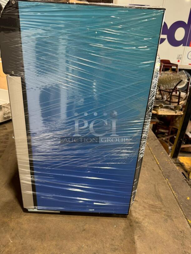 WOW! BRAND NEW! IN THE BOX! AHT Commercial Countertop Mini Reach In Cooler Merchandiser! Eletric Powered! With Poly Coated Racks! Model: CTB200 SN: CTB200B11B1510V00178 115V - Image 2 of 4
