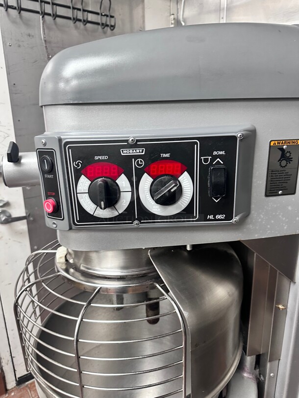 New Hobart HL662 Legacy+ 60 qt Planetary Mixer - Floor Model, 2.7 hp, 380v/3ph Tested and Working - Image 7 of 9