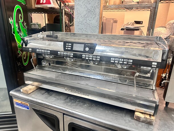 Excellent Condition 2017 Nuova Simonelli Aurelia II 4 Group Commercial Expresso Machine 220 Volt 1 Phase Tested and Working! - Image 5 of 10