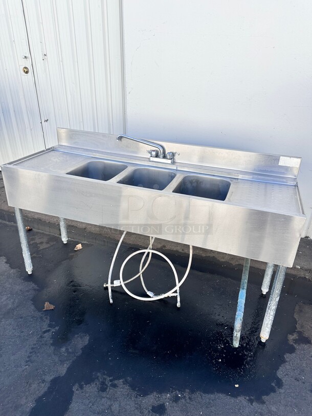 Commercial Three Compartment Bar Sink NSF 
91x23x42 - Image 9 of 10