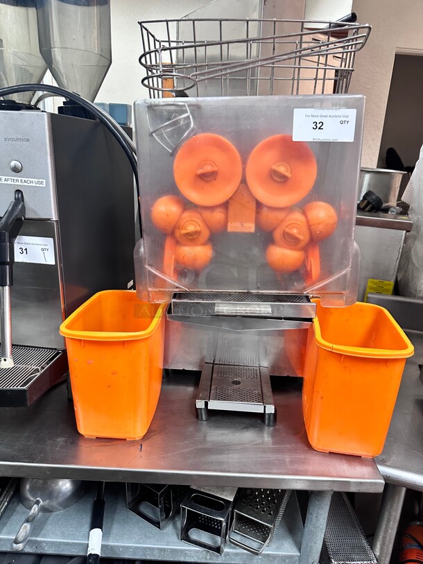 Certified Working! Commercial Speed Up High Capacity Countertop Automatic Feed Juicer - 40 Fruits / Minute 115 Volt  - Image 5 of 7