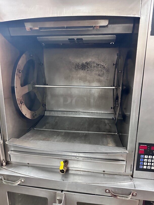 Working HOBART HR7 ELECTRIC ROTISSERIE CHICKEN RIBS Machine NSF 220 Volt 3 Phase  - Image 6 of 7