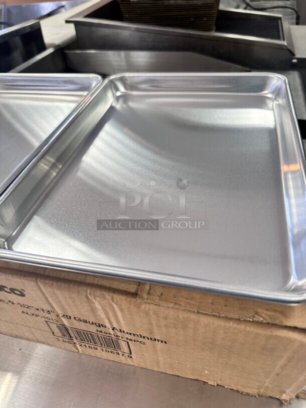 New Winco  1/4 Quarter Size Bun / Sheet Pan - 13 x 9 1/2, 20 gauge Aluminum - Image 7 of 7