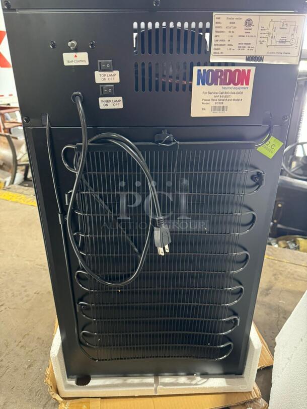 Brand New In Box! Nordon Countertop Glass Door Merchandiser! Eletric Powered! MODEL:SC52B 120V! - Image 3 of 7