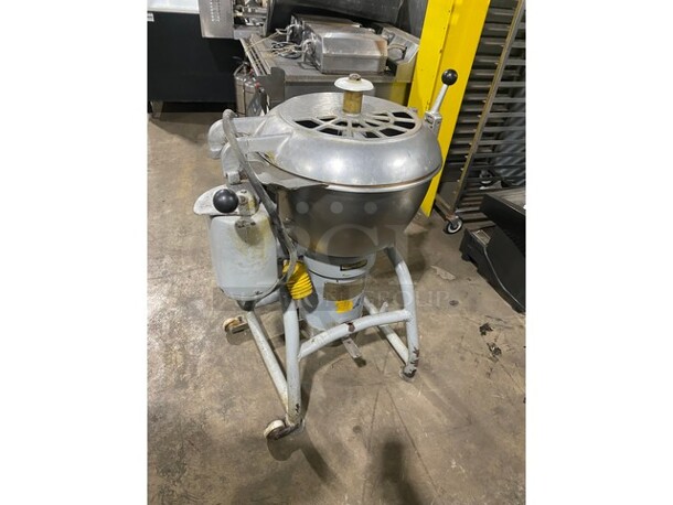 Hobart Heavy Duty Commercial VCM! Vertical Chopper/Cutter/Mincer! Model VCM40 Serial U7617850! 208V 3 Phase! Working When Removed! - Image 3 of 7