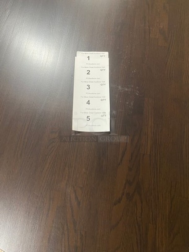 Brand New! Red Oak 42 Inch Round 1.5" Thick BUTCHER BLOCK Style Walnut Finish Dining Table! On Heavy Duty Metal Legs!  - Image 6 of 8