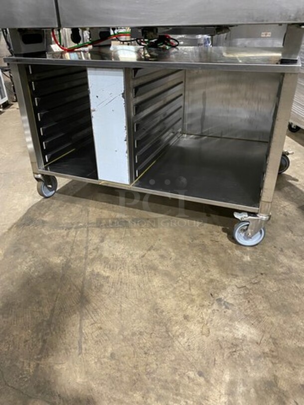 Sweet! LAte MOdel! CLEVELAND CONVOTHERM   Stainless Steel Commercial Natural Gas Powered Combination Convection Oven on Stainless Steel Equipment Stand w/ Built In Pan Rack! On Commercial Casters! Model C4eD 10.20 GS 120V/60Hz/1 Phase - Image 8 of 10