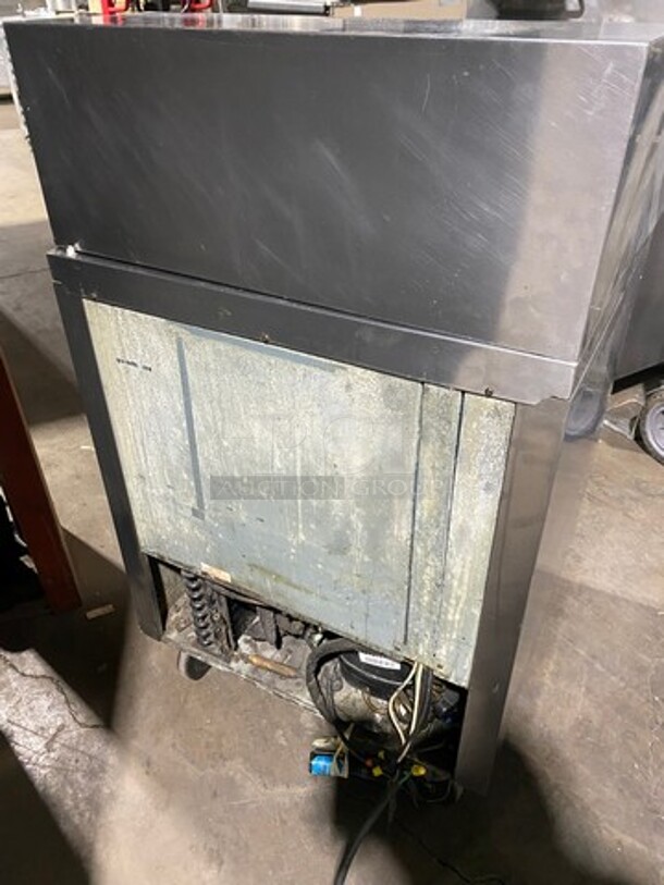 Beverage Air Refrigerated Sandwich Prep Table! With Single Door Storage Space Underneath! All Stainless Steel! Model SUR2712M Serial 4407841! 115V 1 Phase! On Casters! - Image 3 of 9