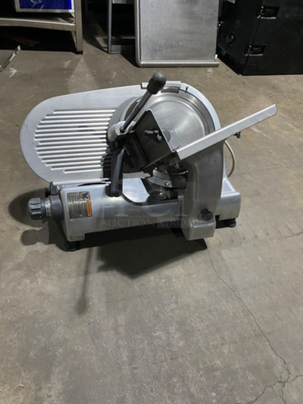 Hobart Commercial Countertop Deli/ Meat Slicer! All Stainless Steel! Model: 2612 SN: 561314920 120V 60HZ 1 Phase - Image 2 of 9