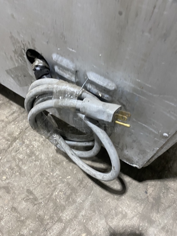 Sweet! Metro Commercial Insulated Stainless Steel Heating/Proofing Cabinet Food Warmer! MODEL C199-HM2000 120V! On Casters! - Image 7 of 7