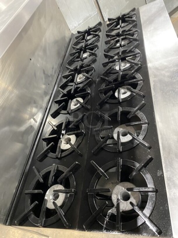 Sweet! Hussman/Southbend Natural Gas Powered 12 Burner Heavy Duty Range! With Double Full Size Ovens! With Raised Back Splash! On Commercial Casters! Working When Removed!  - Image 5 of 10