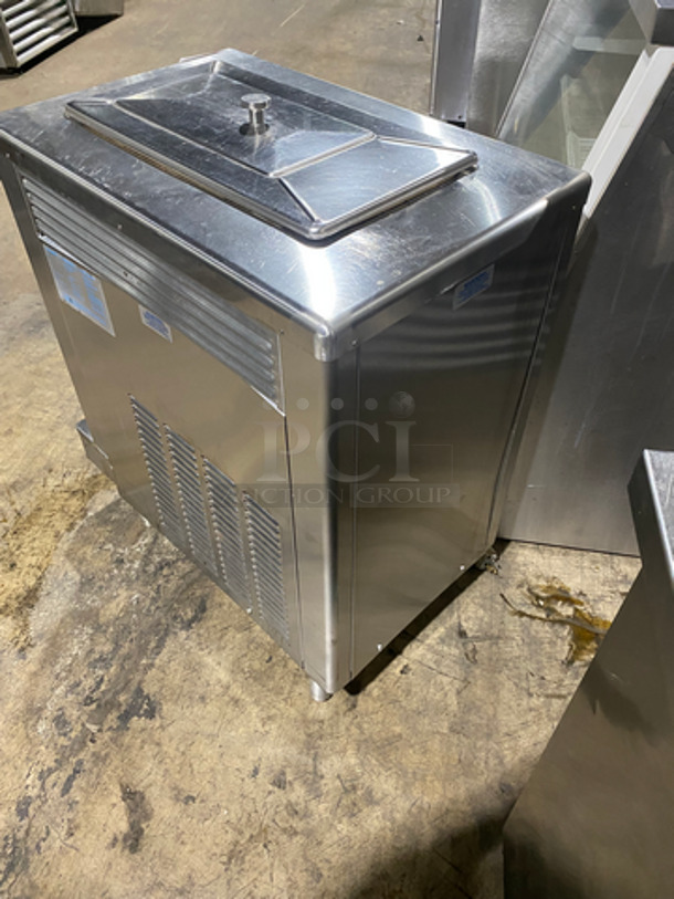 Taylor Commercial Countertop Single Flavor Slushie Machine! All Stainless Steel! On Legs! Model: 39027 SN: J7072862 208/230V 60HZ 1 Phase - Image 8 of 10
