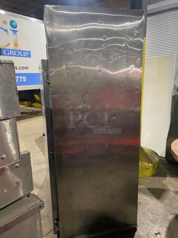 Traulsen Commercial 2 Door Roll In Rack Dough Retarder Cooler! All Stainless Steel! - Image 4 of 8