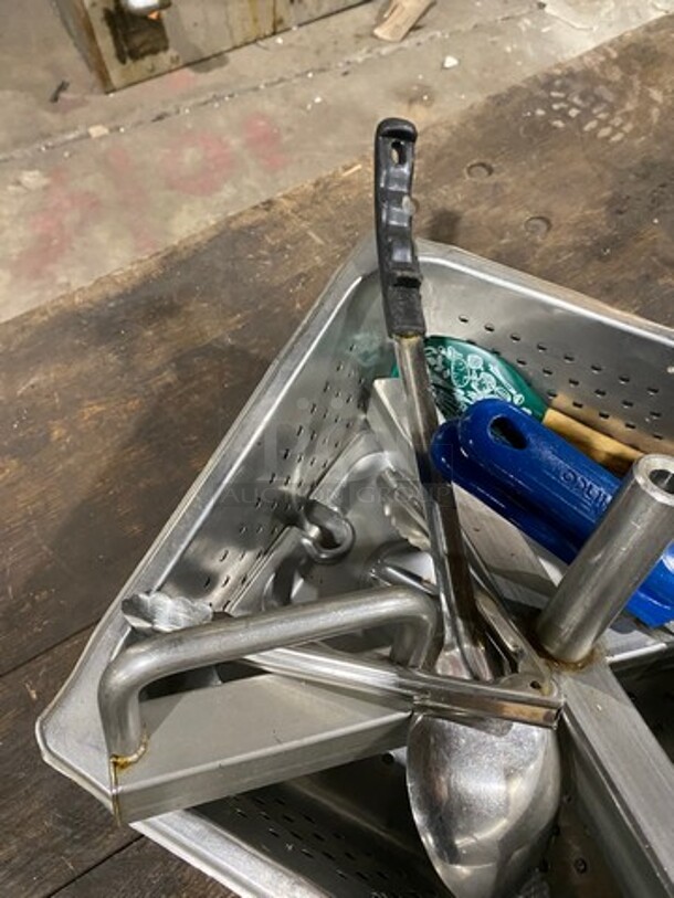 ALL ONE MONEY! MISCELLANEOUS! Includes Strainer, Tongs, And More! - Image 2 of 3