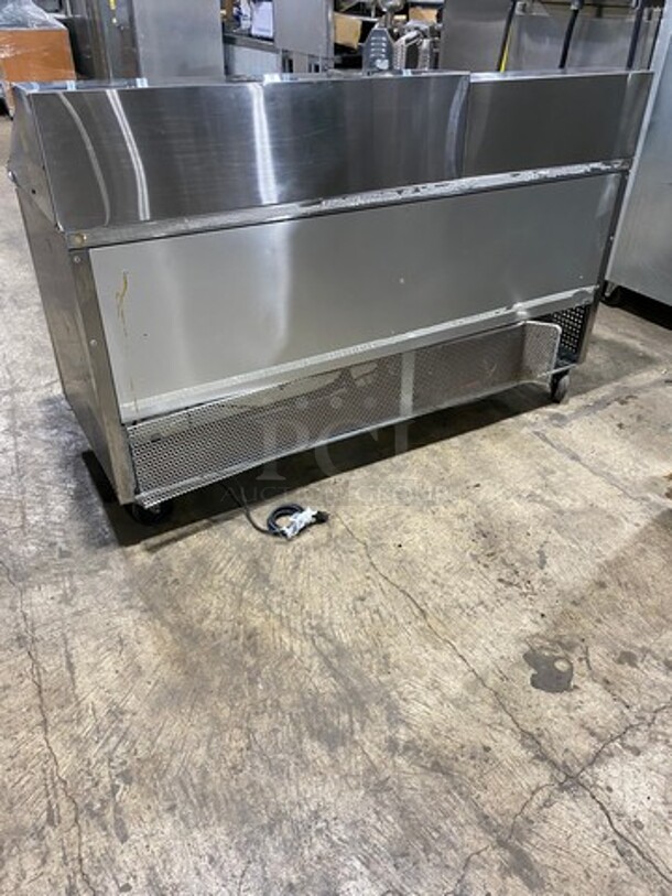 True Commercial Refrigerated Sandwich Prep Table! With 3 Door Storage Space Underneath! Poly Coated Racks! All Stainless Steel! On Casters! Model: TSSU7218 SN: 14477571 115V 60HZ 1 Phase - Image 4 of 9