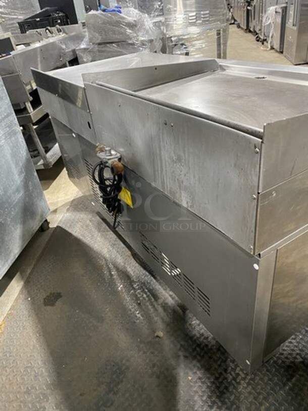 Fab! Electrolux Professional Custom Built Natural Gas Powered 36 Inch Flat Griddle & Work Prep Table Combo! With Underneath 4 Drawer Refrigerated Chef Unit! Model ARG36FL Serial 01300005! On Casters!   - Image 4 of 11