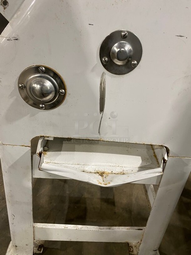 Oliver Metal Commercial Floor Style Bread Loaf Slicer! MODEL 79732NC SN:164680 115V 1Ph - Image 7 of 10