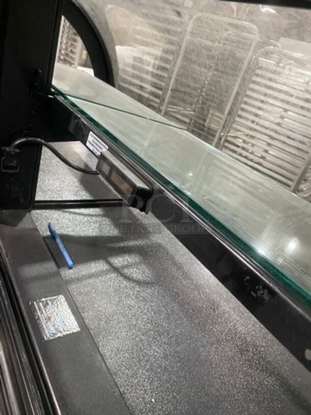 Structural Concepts Commercial Open Grab-N-Go Display Case Merchandiser! With Top Dry Display Case Merchandiser! With Rear Access Doors! NO COMPRESSOR! Model: SB57543631 SN: 597981EI133616 115V 60HZ 1 Phase - Image 6 of 10