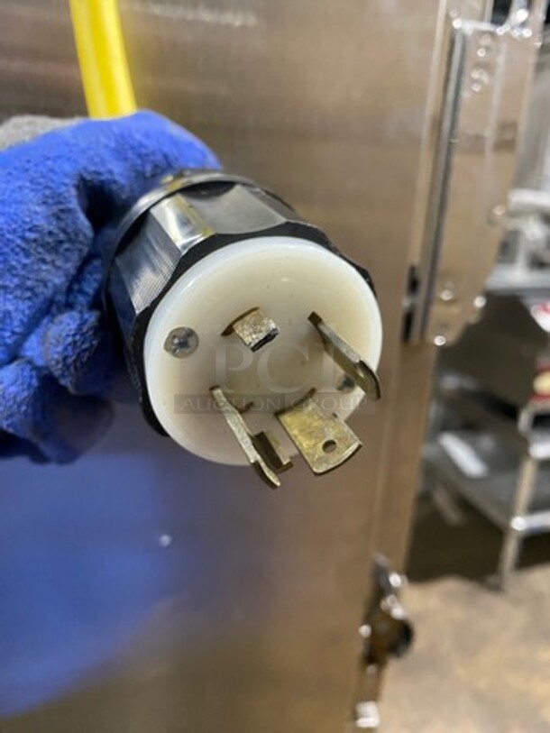 Cres Cor Commercial Electric Powered Split Door Roast-N-Hold Oven! All Stainless Steel! On Casters! Model: RO151FUA12DE4803Z SN: JBIJ0005151622 480V 60HZ 3 Phase - Image 9 of 9