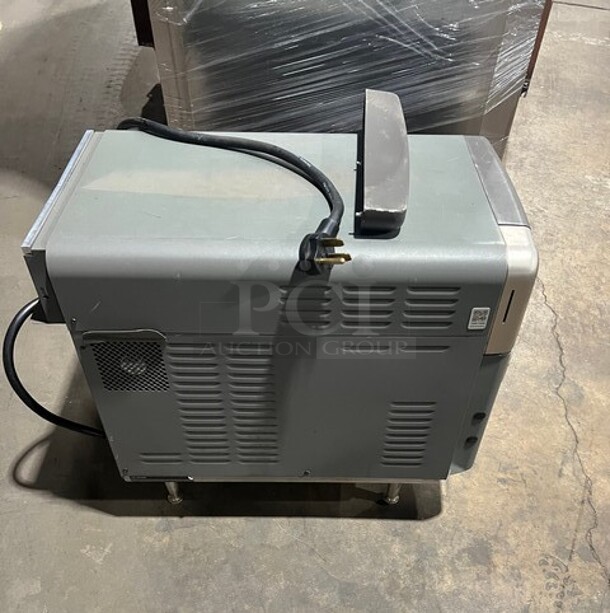 2016 Turbochef NGO Metal Commercial Countertop Electric Powered Rapid Cook Oven. 208/240 Volts, 1 Phase. - Image 3 of 9
