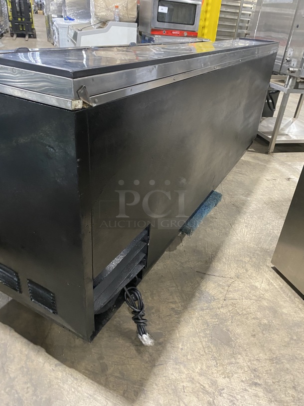 True Commercial Bar Back Bottle Cooler! With 3 Sliding Top Doors! MODEL:TD-95-38 Serial 6559560! 115 Volts 1 Phase! - Image 3 of 8