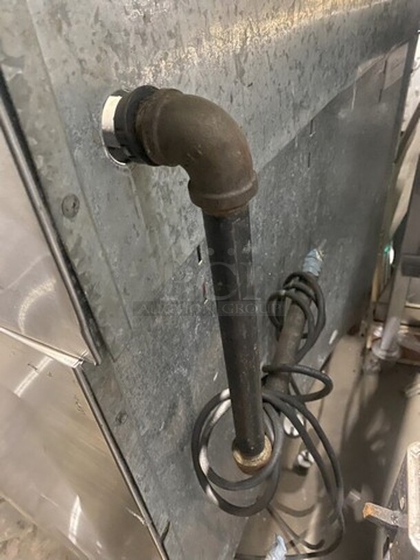 Nice! Dynamic Cooking Systems Natural Gas Powered Heavy Duty Convection Oven! Professional Series! With Metal Racks! 2 X Your Bid! Working When Removed!  - Image 10 of 10