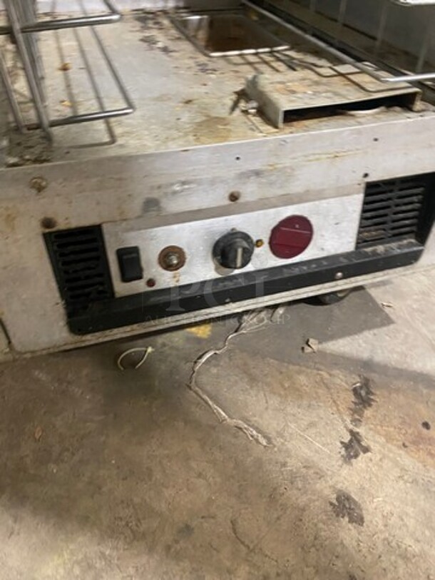 Metro Commercial Split Door Heated Holding Cabinet! Stainless Steel! On Casters! Model: C199 120V - Image 8 of 9