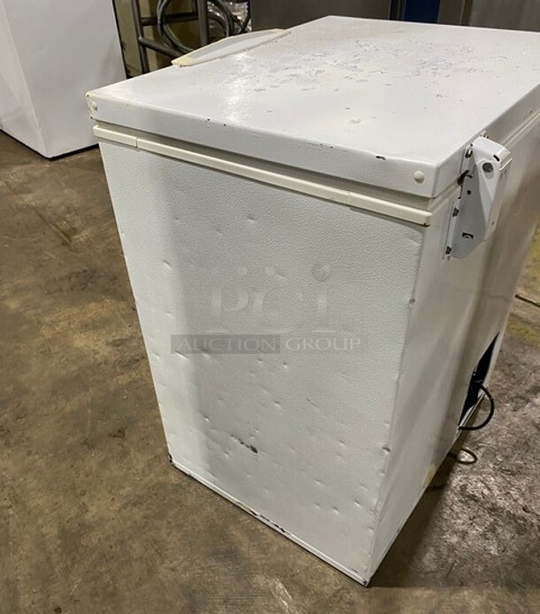 Kenmore Commercial Chest Freezer! MODEL 25314502102 SN: WB52916577 115 Volts! - Image 3 of 7