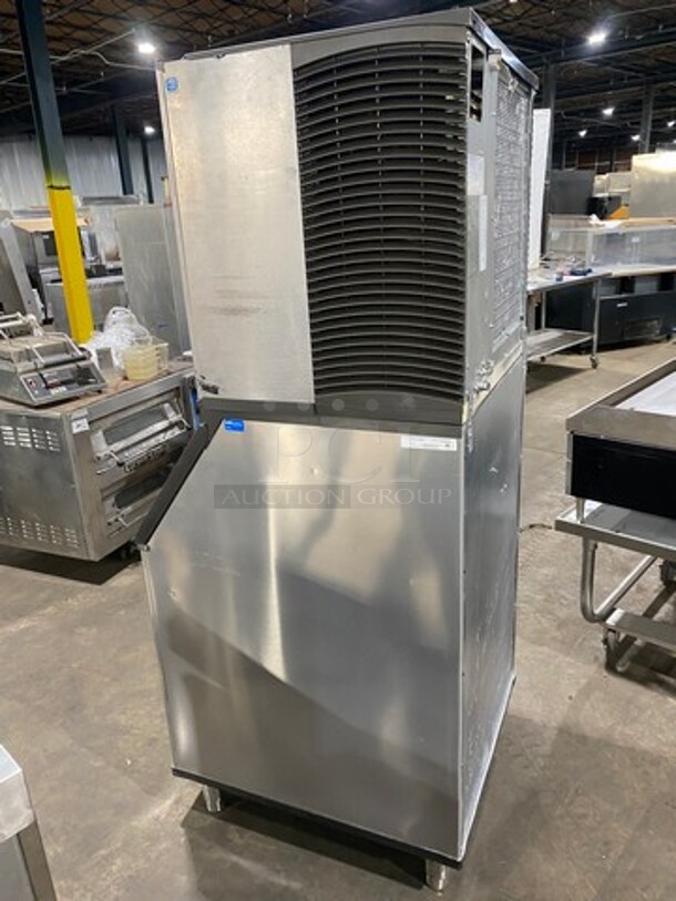 Manitowoc Commercial Ice Maker Machine! With Commercial Ice Bin! All Stainless Steel! On Legs! Model: SD0852A SN: 110603249 208/230V 60HZ 1 Phase - Image 3 of 8