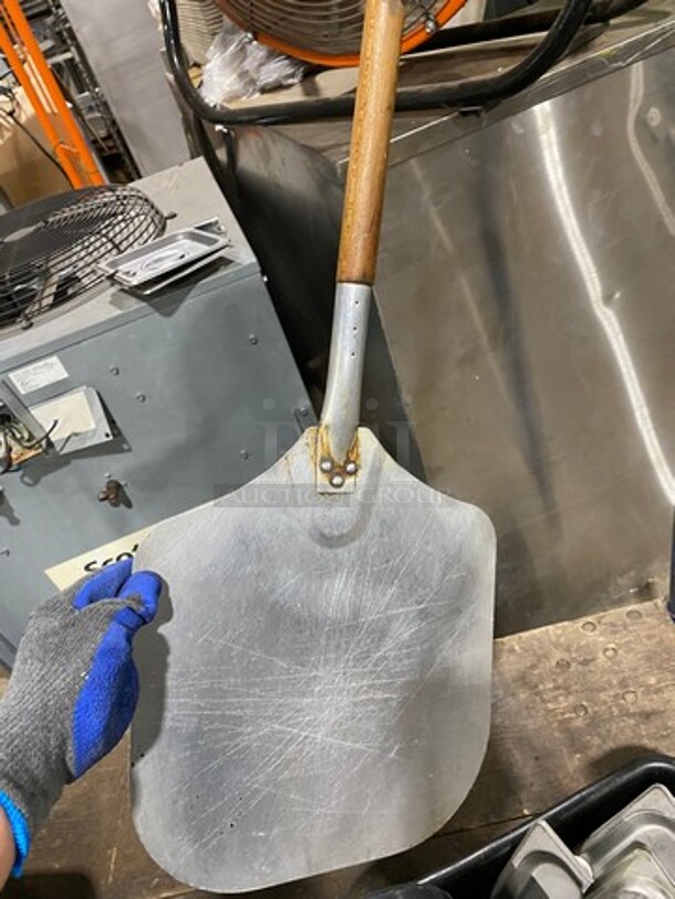 ALL ONE MONEY! MISCELLANEOUS! Includes Food Pan Lids, Piza Paddle And More! - Image 3 of 4