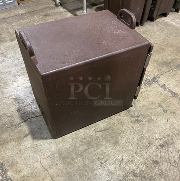 Cambro Food Pan Carrier!  MODEL 300MPC - Image 4 of 8